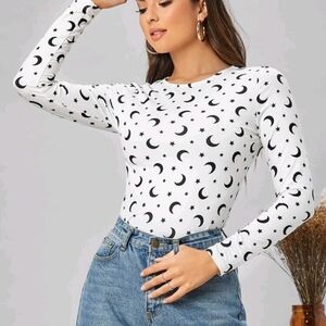 Moon design top Large measurment included.